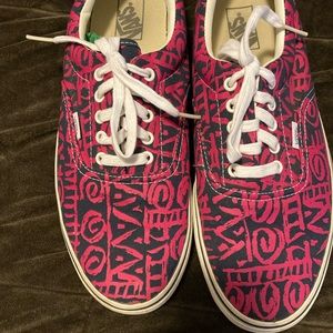 Men’s Vans like new wore once.